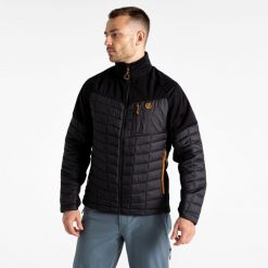 Kurtka turystyczna hybrydowa męska Mountaineer. Czarne kurtki softshell męskie Dare 2B, m, bez wzorów, z softshellu, bez kaptura, trekkingowe. W wyprzedaży za 189.99 zł.