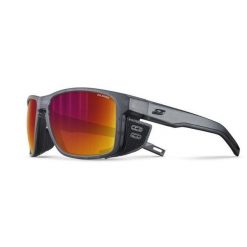 Okulary górskie z polaryzacją JULBO Shield czarny Polarized kat.3. Czarne okulary przeciwsłoneczne męskie JULBO, bez wzorów, sportowe. Za 598.60 zł.