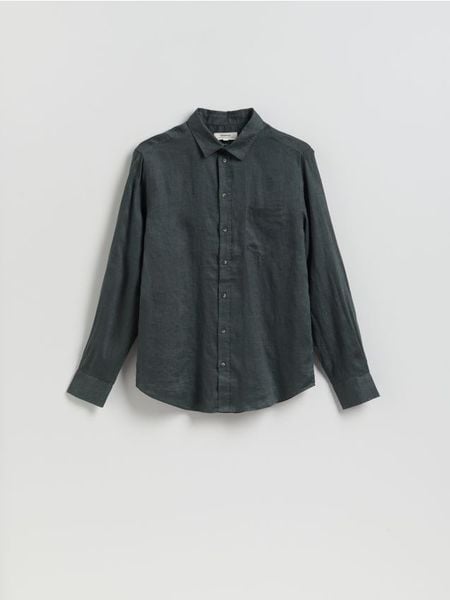 Lniana koszula regular fit - oliwkowy. Zielone koszule męskie Reserved, l, bez wzorów, bez kołnierzyka, bez ramiączek. Za 179.99 zł.