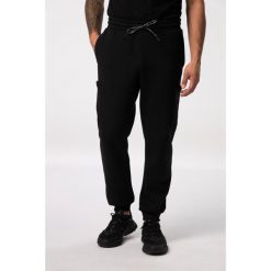 Męskie Bojówki dresowe fitness nowoczesny krój elastyczny pas. Czarne spodnie dresowe męskie JAY-PI, bez wzorów, z bawełny. Za 343.99 zł.