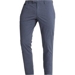 Strellson SNYDER Spodnie garniturowe blau. Niebieskie eleganckie spodnie męskie Strellson, z bawełny. Za 549.00 zł.