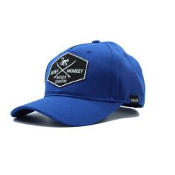 Czapka Trucker - 5 Paneli - Poliester z Recyklingu (Niebieski). Niebieskie czapki męskie SURF MONKEY, bez wzorów, z poliesteru, sportowe. Za 159.95 zł.