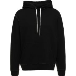 AllSaints SAMBIC HOODY Bluza z kapturem jet black/chalk. Bluzy nierozpinane męskie marki AllSaints. Za 479.00 zł.