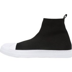 Neil Barrett CITY TRAINER Sneakersy wysokie black/white. Buty sportowe na co dzień męskie marki Neil Barrett. W wyprzedaży za 923.50 zł.