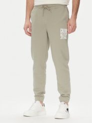 Calvin Klein Jeans Spodnie dresowe Painted J30J327535 Zielony Regular Fit. Zielone spodnie dresowe męskie Calvin Klein Jeans, bez wzorów, z bawełny. Za 229.99 zł.
