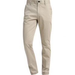GStar BRONSON SLIM Chinosy asfalt. Eleganckie spodnie męskie marki G-Star. Za 469.00 zł.