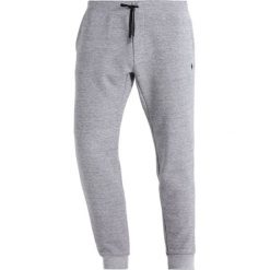 Polo Ralph Lauren Spodnie treningowe vintage salt. Długie spodnie sportowe męskie marki Polo Ralph Lauren. W wyprzedaży za 351.20 zł.