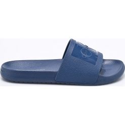 Calvin Klein Jeans - Klapki. Klapki i japonki męskie Calvin Klein Jeans. W wyprzedaży za 179.90 zł.