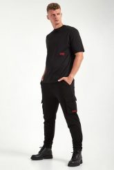 Spodnie dresowe męskie cargo KARL LAGERFELD. Spodnie dresowe męskie KARL LAGERFELD, bez wzorów, z dresówki. Za 949.00 zł.