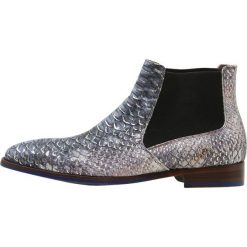 Floris van Bommel Botki blue silver snake. Szare buty zimowe męskie Floris van Bommel, z materiału. W wyprzedaży za 816.75 zł.