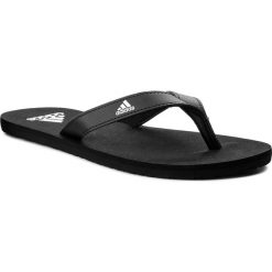 Japonki adidas - Eezay Essence CP9872 Cblack/Cblack/Ftwwht. Czarne klapki i japonki męskie ADIDAS, w paski. W wyprzedaży za 79.00 zł.