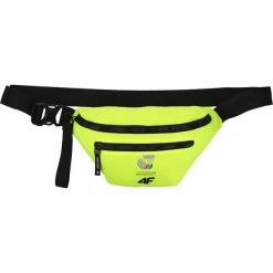 Nerka 4Hills AKB100 - soczysta zieleń. Saszetki męskie marki 4f. Za 79.99 zł.