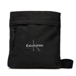 Saszetka Calvin Klein. Brązowe saszetki męskie Calvin Klein, bez wzorów, młodzieżowe, małe. Za 219.99 zł.