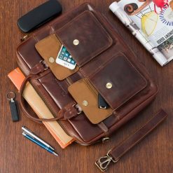 Torba męska skórzana na ramię laptopa duża ciemno-brązowa biznesowa Beltimore N02. Brązowe torby na laptopa męskie bez wzorów, duże. Za 549.90 zł.