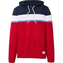 Sweter z kapturem Regular Fit bonprix czerwony w paski. Swetry męskie bonprix. Za 79.99 zł.