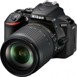 Lustrzanka Nikon D5600 + AF-P 18-105VR + karta 16GB + torba (VBA500K007). Aparaty lustrzanki marki NIKON. Za 3,553.99 zł.