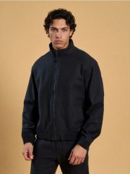 Kurtka bomberka - niebieski. Niebieskie kurtki męskie Sinsay, l, bez wzorów, bez ramiączek, bez kaptura. Za 89.99 zł.