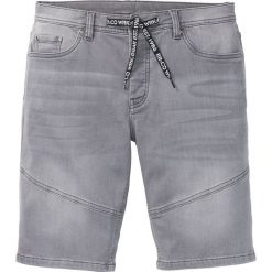 Bermudy dresowe w optyce dżinsowych Regular Fit bonprix szary "stone used". Szare spodnie dresowe męskie bonprix, bez wzorów, z dresówki. Za 59.99 zł.