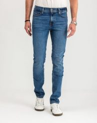 Spodnie Męskie Jeansowe Mustang Vegas Slim Denim Blue 1015350 5000 682, W33 L34. Niebieskie spodnie na co dzień męskie Mustang, bez wzorów, z bawełny, klasyczne, długie. Za 249.99 zł.