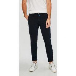Pierre Cardin - Spodnie. Spodnie na co dzień męskie marki Pierre Cardin. W wyprzedaży za 299.90 zł.