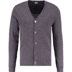 FTC Cashmere Kardigan shale. Kardigany męskie marki FTC Cashmere. W wyprzedaży za 1,007.20 zł.