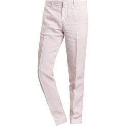 120% Lino PANTALONE UOMO STRIPE Spodnie materiałowe natural. Białe spodnie na co dzień męskie 120% Lino, ze lnu. W wyprzedaży za 679.20 zł.