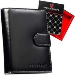 Duży, czarny portfel męski ze skóry naturalnej zamykany na zatrzask - Peterson. Czarne portfele męskie Peterson, bez wzorów, ze skóry. Za 139.99 zł.