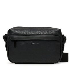 Saszetka Calvin Klein. Czarne saszetki męskie Calvin Klein, bez wzorów, małe. Za 239.99 zł.