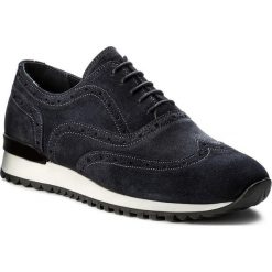 Sneakersy TOMMY HILFIGER - Runner Inspired Suede Lace Up FM0FM01510 Midnight 403. Niebieskie buty sportowe na co dzień męskie Tommy Hilfiger, z materiału, klasyczne. W wyprzedaży za 359.00 zł.