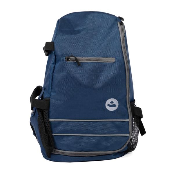 Plecak na matę do jogi Bodhi Trikonasana. Niebieskie plecaki męskie BODHI, bez wzorów. W wyprzedaży za 99.90 zł.