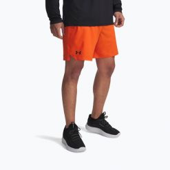 Spodenki treningowe męskie Under Armour UA Vanish Woven 6in. Brązowe buty treningowe męskie Under Armour, bez wzorów, bez zapięcia, na fitness i siłownię. Za 149.99 zł.