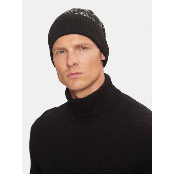 Czapka Guess. Czarne czapki męskie Guess, na zimę, z aplikacjami. Za 169.99 zł.