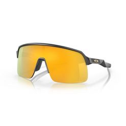 Męskie okulary przeciwsłoneczne Oakley® Sutro Lite w kolorze złotym. Czarne okulary przeciwsłoneczne męskie Oakley, bez wzorów, sportowe, złote. Za 701.90 zł.