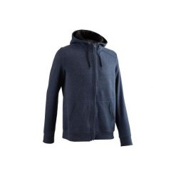 Bluza na zamek z kapturem Gym & Pilates 900 męska. Bluzy z kapturem męskie marki DOMYOS. Za 84.99 zł.