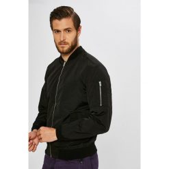 Jack & Jones - Kurtka/płaszcz 12131740. Szare kurtki męskie Jack & Jones, z krótkim rękawem. W wyprzedaży za 99.90 zł.