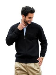 Czarny rozpinany sweter męski kardigan SL13 Lukas. Czarne swetry męskie M. Lasota - polski producent, bez wzorów, z bawełny, casualowe, bez kołnierzyka, bez ramiączek. W wyprzedaży za 259.20 zł.