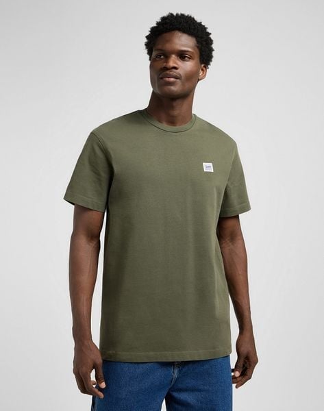 MESKA KOSZULKA LEE WW TEE OAK MOSS 112370492. Zielone t-shirty męskie Lee, l, bez wzorów, bez kołnierzyka, bez ramiączek. Za 79.99 zł.