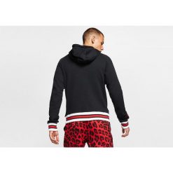 Bluza męska nike basketball pullover hoodie black. Czarne bluzy nierozpinane męskie Nike, m, bez wzorów, sportowe, bez ramiączek, bez kaptura. Za 369.00 zł.