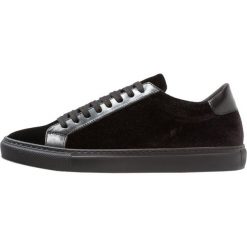 Antony Morato Sneakersy niskie black. Buty sportowe na co dzień męskie marki Antony Morato. W wyprzedaży za 463.20 zł.