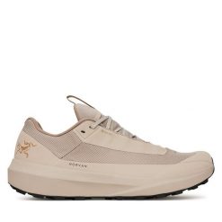 Trekkingi Arc'teryx. Brązowe buty trekkingowe męskie Arc'teryx, bez wzorów, z gore-texu, bez zapięcia, trekkingowe, gore-tex. Za 669.99 zł.