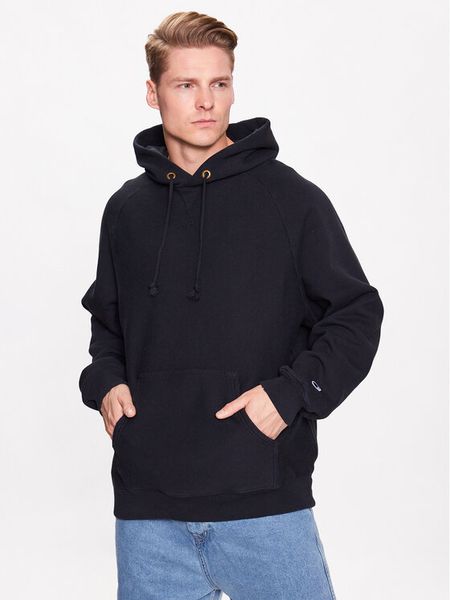 Champion Bluza 217979 Czarny Regular Fit. Czarne bluzy nierozpinane męskie CHAMPION, m, bez wzorów, z bawełny, bez ramiączek, bez kaptura. Za 279.99 zł.