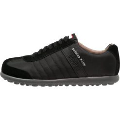 Camper PELOTAS XL Sneakersy niskie black. Czarne buty sportowe na co dzień męskie Camper, z materiału. W wyprzedaży za 383.20 zł.
