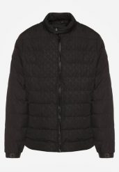 Czarna Pikowana Kurtka ze Stójką i Futrzaną Podszewką Silwedea. Czarne kurtki męskie Born2be, na zimę, l, bez wzorów, z futra, eleganckie, bez ramiączek, bez kaptura. Za 149.99 zł.