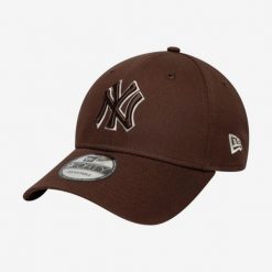 Czapka baseballówka z daszkiem New Era New York Yankees. Czapki męskie New Era, bez wzorów, z bawełny, sportowe. Za 119.99 zł.