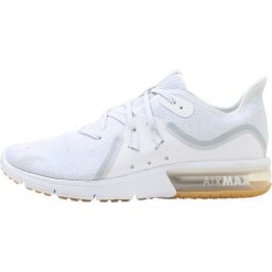 Nike Performance AIR MAX SEQUENT 3 Obuwie do biegania treningowe white/pure platinum. Buty do biegania męskie marki Nike Performance. Za 399.00 zł.