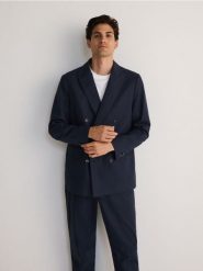 Marynarka comfort z lnem - granatowy. Niebieskie marynarki męskie Reserved, l, bez wzorów, z bawełny. W wyprzedaży za 279.99 zł.