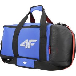 Torba sportowa TPU208 - kobalt. Torby sportowe męskie marki 4f. W wyprzedaży za 99.99 zł.