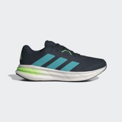 Buty Galaxy 7 Running. Fioletowe buty do biegania męskie ADIDAS, bez wzorów, bez zapięcia, do biegania. Za 263.50 zł.