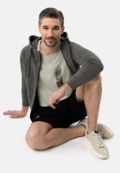 T-SIDE. Zielone t-shirty męskie Volcano, m, bez wzorów, z bawełny, bez kołnierzyka, bez ramiączek. Za 59.99 zł.