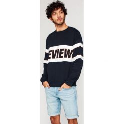 Review - Bluza. Szare bluzy nierozpinane męskie Review, z nadrukiem, z bawełny. W wyprzedaży za 119.90 zł.